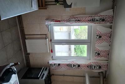 Apartament cu 3 camere decomandat în Lipovei - 5