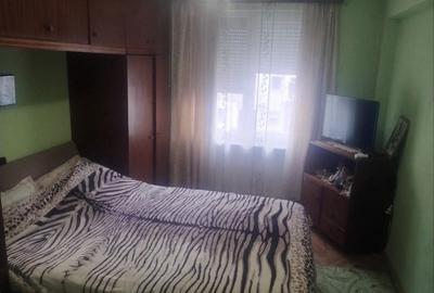 Apartament cu 3 camere decomandat în Central - 2