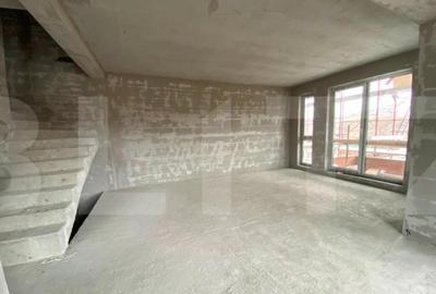 Casă cu 5 camere cu Teren 350 Mp în Central