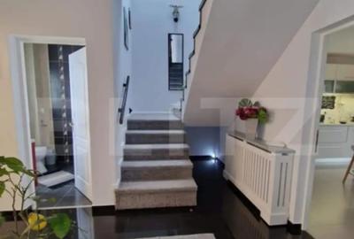 Casă cu 4 camere cu Teren 400 Mp în Central