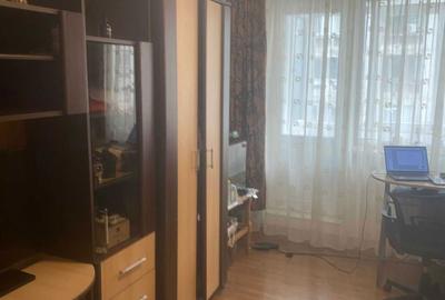 Garsonieră semidecomandată în Păcii - 1