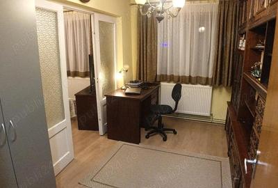Apartament cu 5 camere decomandat în Aurel Vlaicu - 9