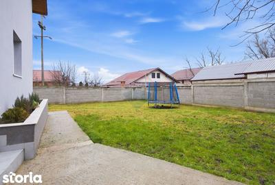 Casă cu 5 camere cu Teren 548 Mp în Ciurea