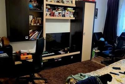 Apartament cu 2 camere decomandat în Nicolina