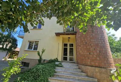 Vila individuala, 360 mp, ideal locuin?a sau sediu firma-birouri. - 2