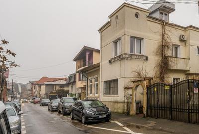Casă cu 3 camere cu Canalizare în Parcul Carol - 19