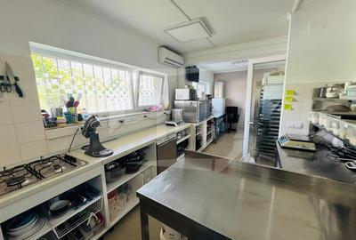 Afacere la cheie, laborator de cofetarie, zona Vivo - 1