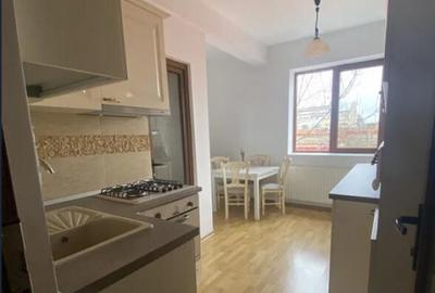 Garsonieră decomandată în Centrul Istoric - 10