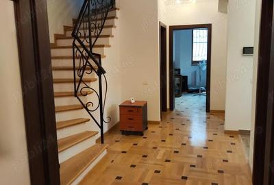 Casă cu 6 camere cu Teren 230 Mp în Titulescu - 5