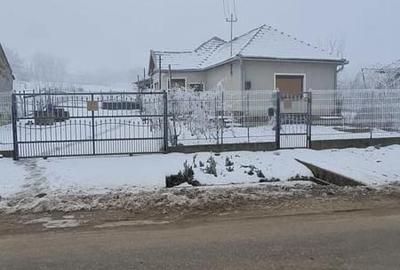 Casă cu 3 camere în Sălacea - 4