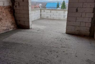 Casă cu 4 camere în Valea Adâncă - 8