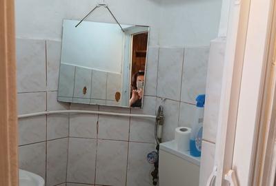 Spațiu comercial, de 40 mp, în Central - 8