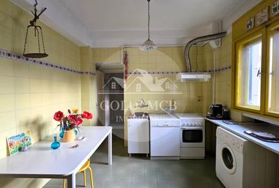 Apartament cu 3 camere circular în P-ța Universității - 9