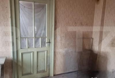 Casă cu 4 camere cu Teren 287 Mp în Lupeni - 10