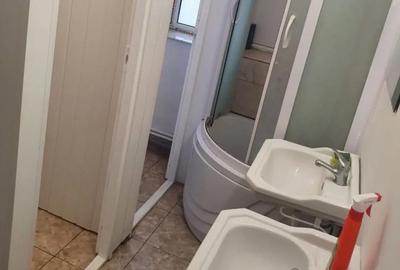 Casă cu 4 camere în Central - 2