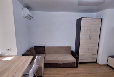 Garsoniera de vanzare in zona Planete - 1