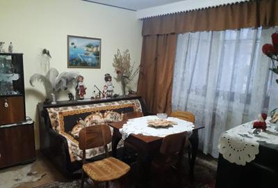 Apartament 2 camere, Centru, Zona Muzeu, etaj 2 - 6