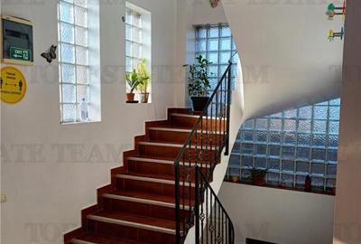 CENTRU DE EDUCATIE EXTRACURRICULAR (MICRO 14 ) GALATI - 17