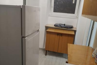 Garsonieră decomandată în Central - 1