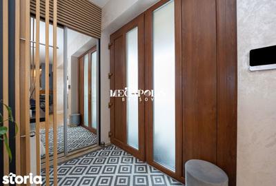 Casă cu 6 camere cu Teren 750 Mp în Prejmer - 1