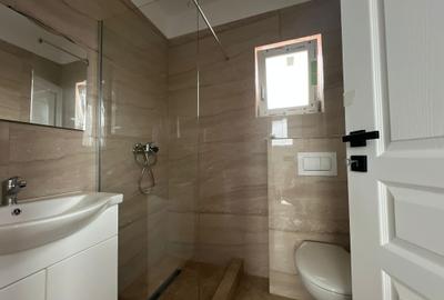 Vilă in Miroslava - arhitectura moderna, finisaje premium, la strada principala - 5