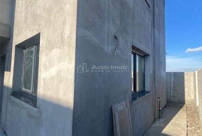 Casă cu 3 camere în Costi - 3