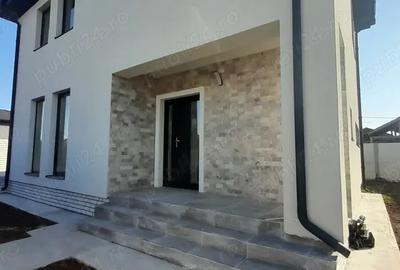 Casa de vanzare