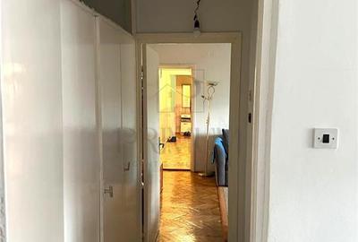 Apartament cu 3 camere semidecomandat în Girocului - 12