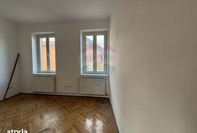 Casă cu 4 camere cu Teren 572 Mp în Central - 5