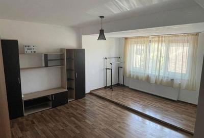 Apartament cu 2 camere în Central - 1