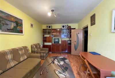 Apartament cu 2 camere decomandat, mobilat în Central