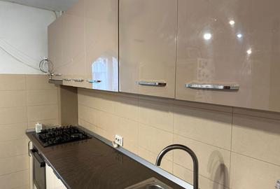 Apartament cu 2 camere decomandat în Central - 3