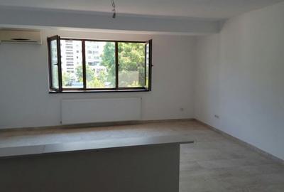 Apartament cu 4 camere decomandat în Alba Iulia
