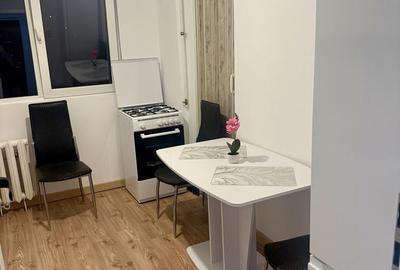 Apartament cu 2 camere decomandat în Prundu
