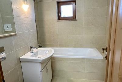 Apartament Spațios Renovat Premium. Eleganță Modernă în Inima Nădlacului - 12