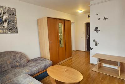 Vand apartament de 2 camere situat la mansarda pe un singur nivel,Scoala de Inot - 8