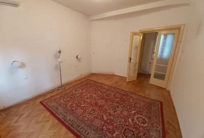 Apartament cu 3 camere decomandat în Unirii - 7