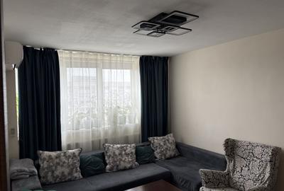 Apartament cu 4 camere semidecomandat, mobilat în Drumul Taberei