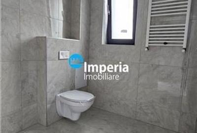 Priveliste superba si finisaje de top  Casa noua in Barnova - 9