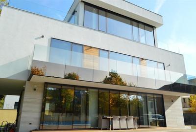 Casă individuală cu 10 camere cu Piscina în Băneasa - 2