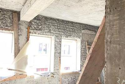 Casă individuală cu 10 camere cu Canalizare în Romană - 9