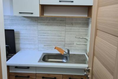 Garsonieră decomandată în Zorilor