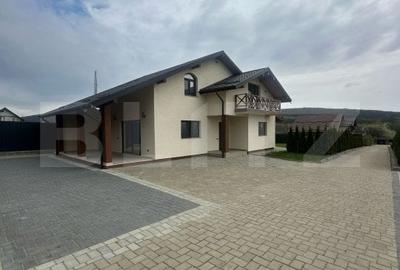 Casa individuala, cu 5 camere, 160 mp utili, zona Patrauti - 2