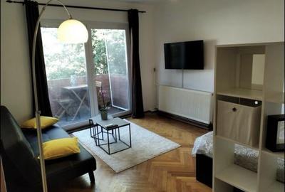 Decomandat, mobilat si utilat in Complexul Studentesc - 3