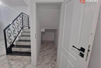 Duplex cu 3 camere cu Canalizare în Central - 12