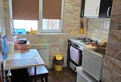 Apartament cu 3 camere semidecomandat în Central - 7
