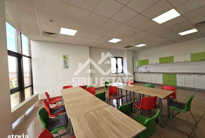 Spațiu comercial, de 580 mp, în Central - 10