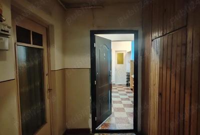Apartament cu 3 camere decomandat în Exterior Vest - 1