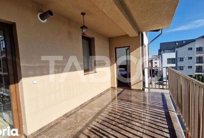 Apartament cu 3 camere decomandat în Central - 12