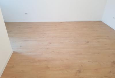 Vanzare apartament 2 camere, 2 bai, centrala proprie, parcare, sector 4 Hornbach - 3